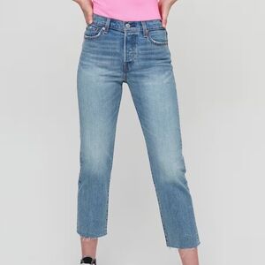 EUC Levis Premium Size 23 Wedgie Straight Leg High Rise Raw Hem Jeans!!